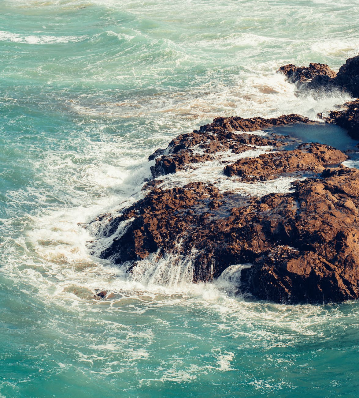 rocky waves